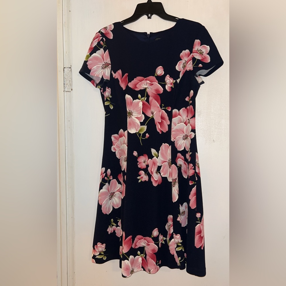 Jessica Howard Navy Blue with Pink Flowers short sleeve Dress  size 10
